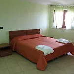 Nocleg ze śniadaniem Yellow House 3*