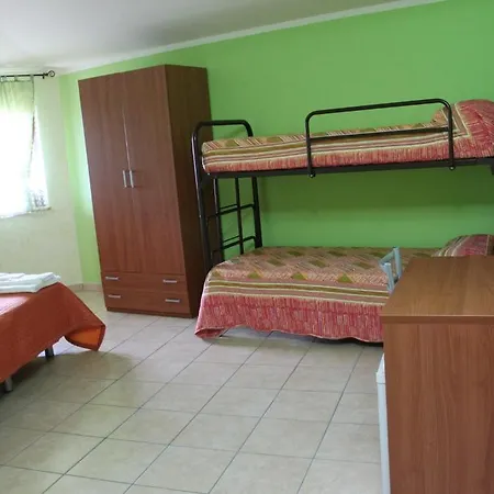 Yellow House Bed & Breakfast San Sostene