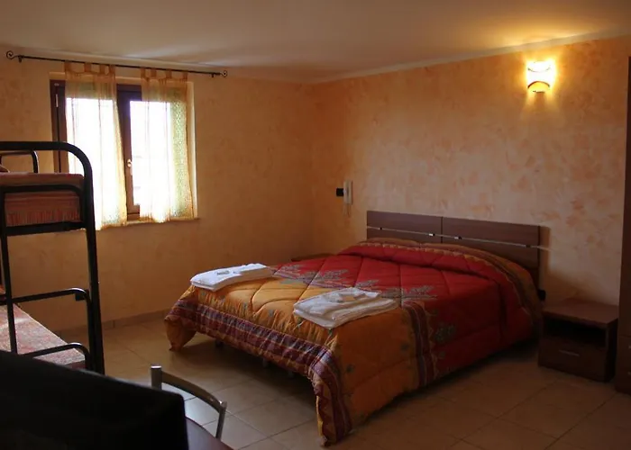 黄屋酒店 住宿加早餐酒店 San Sostene